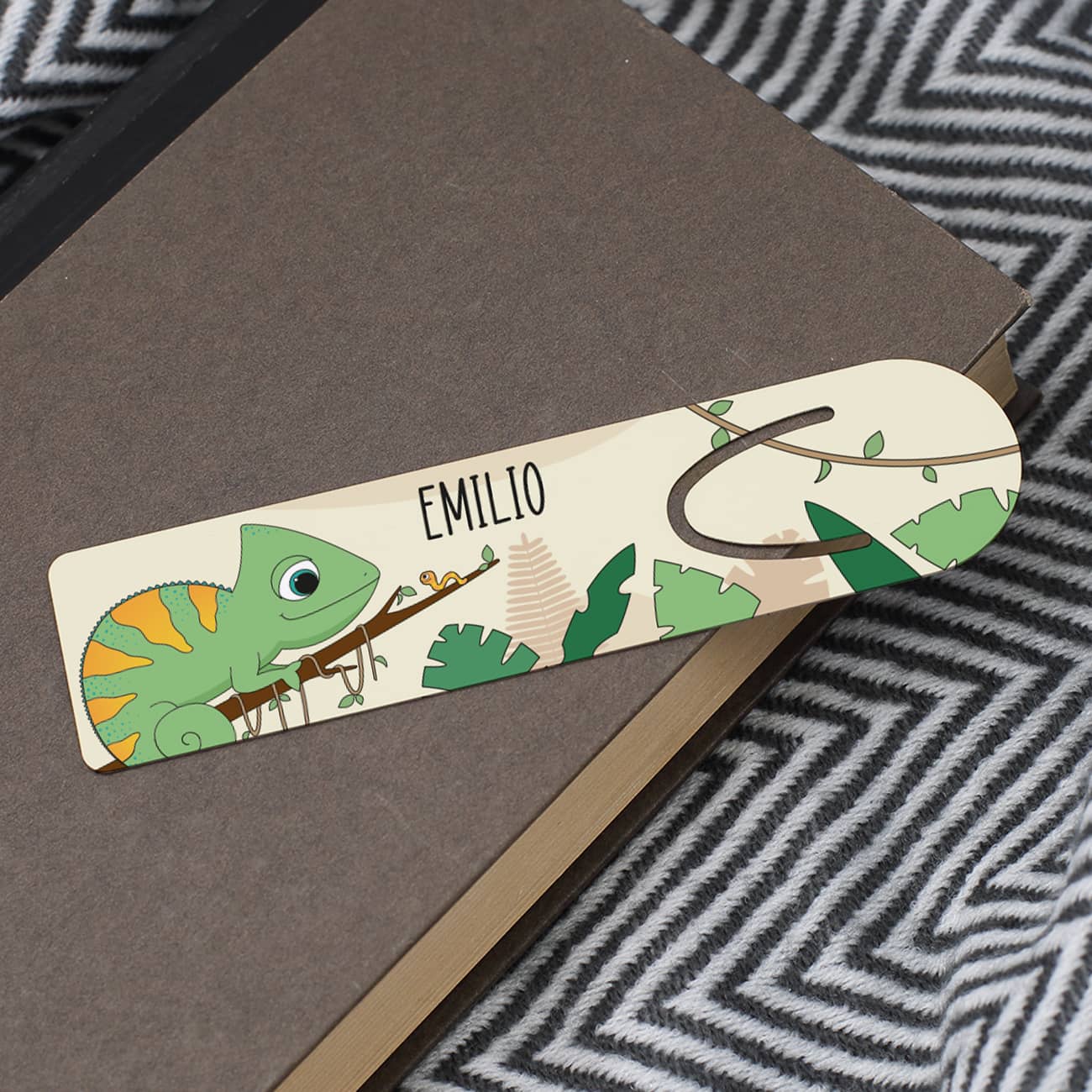 Niedliches Chamäleon Motiv mit Name auf Lesezeichen