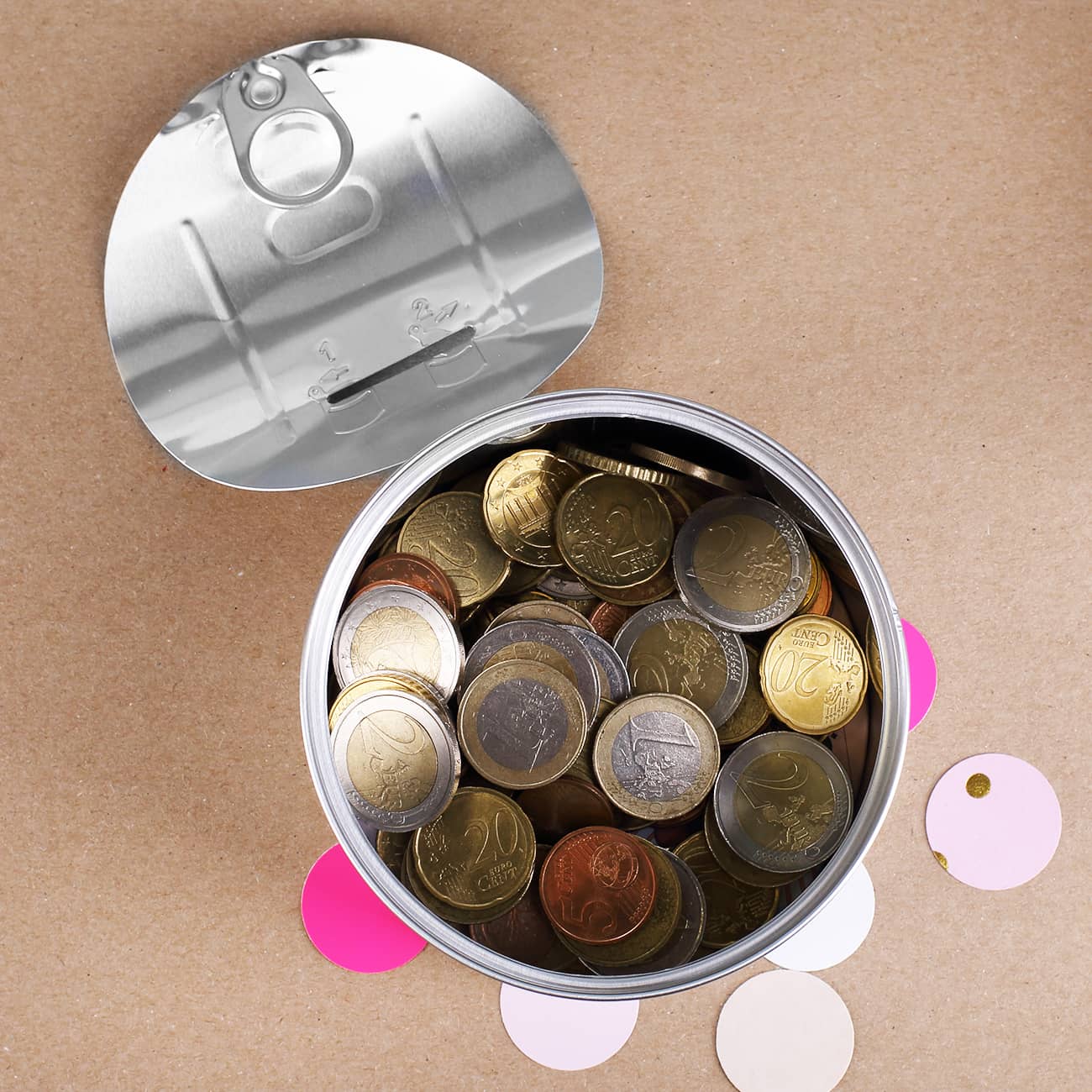 Sparbüchse zum Aufreißen