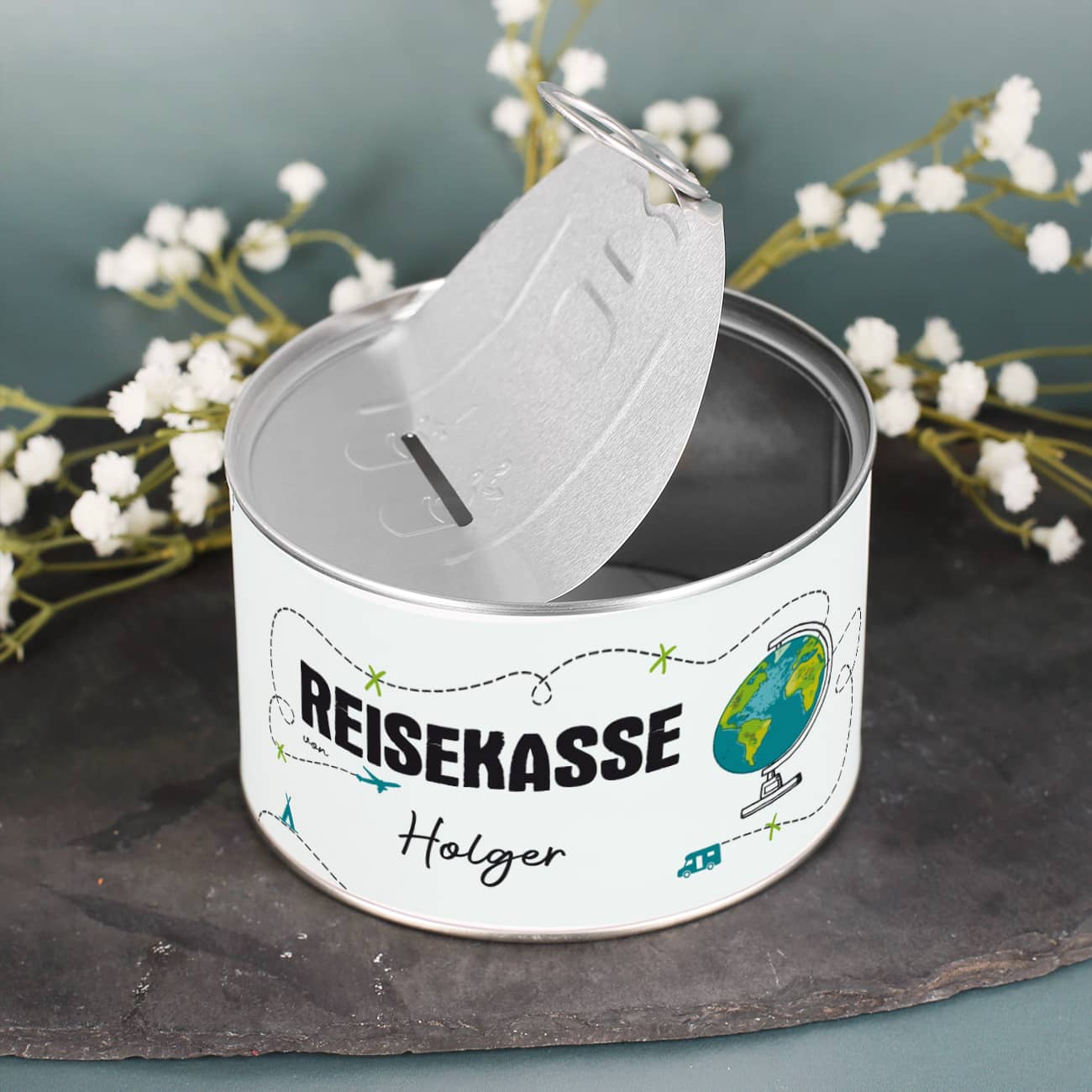 Spardose in der Optik einer Konserve mit Aufreißdeckel