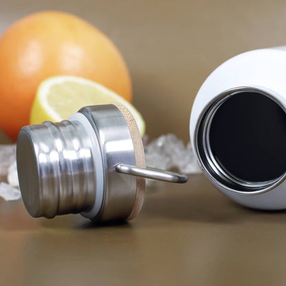 Mit dichtem Bambusdeckel