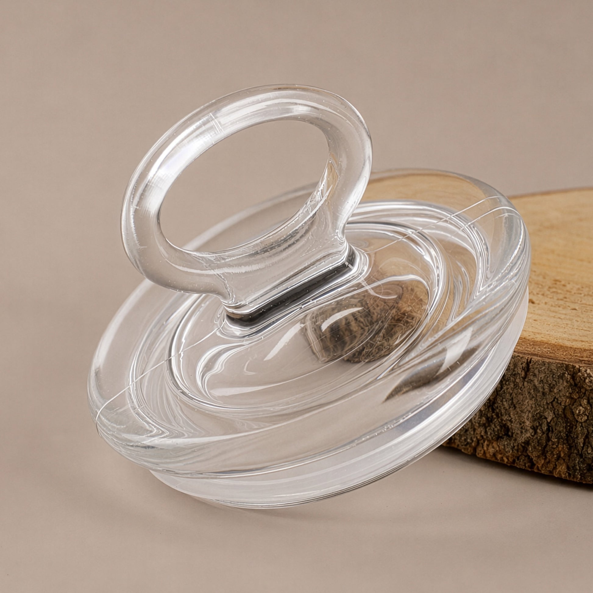 Detailansicht des Glasdeckels mit Griff und Silikonring für die luftdichte Glasdose