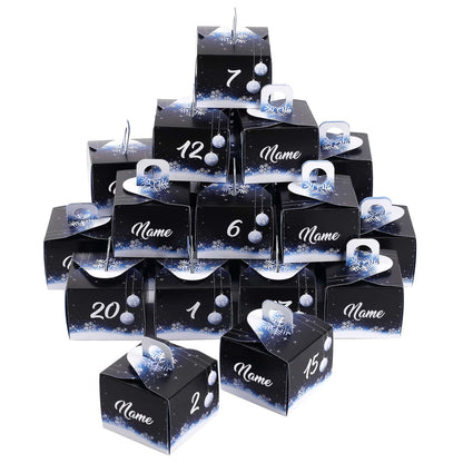 DIY-Adventskalender mit weihnachtlichem Motiv in blau und Wunschname