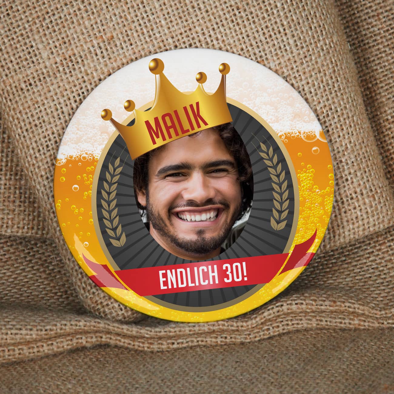 Mit Bierkönigmotiv