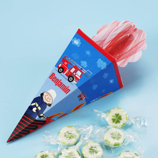 Kleine Schultüte gefüllt mit 10 Bonbons mit Feuerwehr Motiv