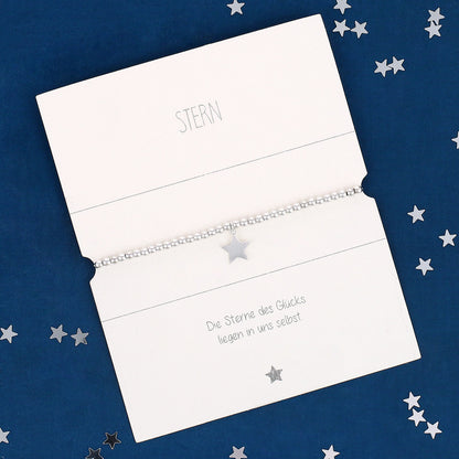 Silbernes Armband mit Sternanhänger für die Freundin in Geschenkbox