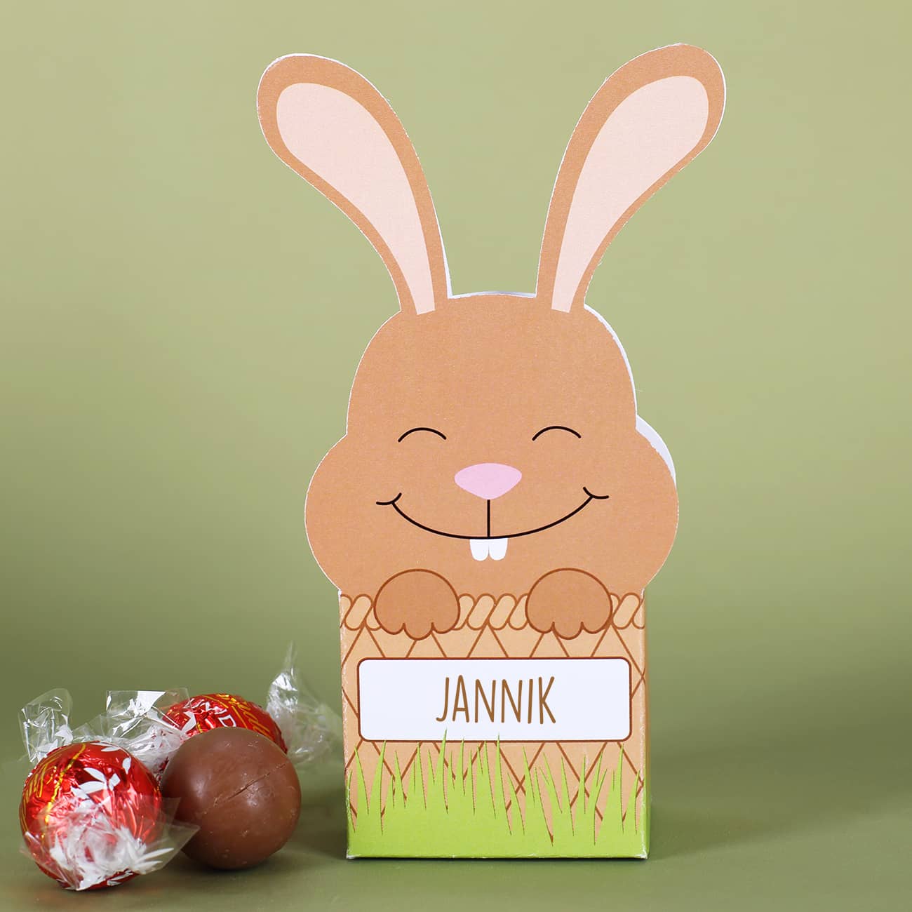 Faltschachtel zu Ostern mit 3 Lindorkugeln und Ihrem Wunschnamen