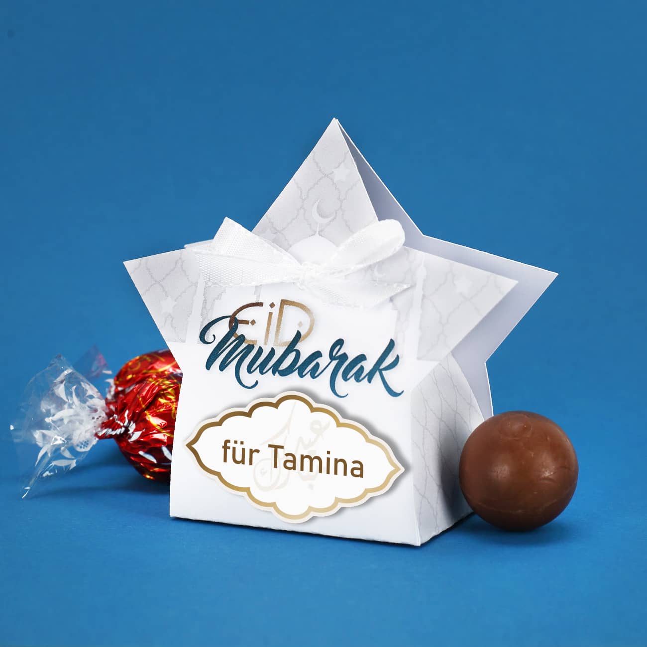 Kleines Geschenk zum Zuckerfest mit personalisierter Verpackung und drei Lindorkugeln