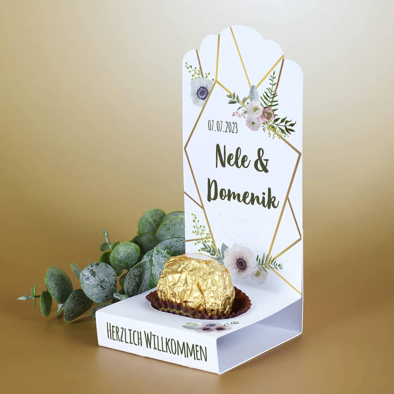 Romantischer Faltaufsteller im 4er-Set als DIY für Ihre Gastgeschenke