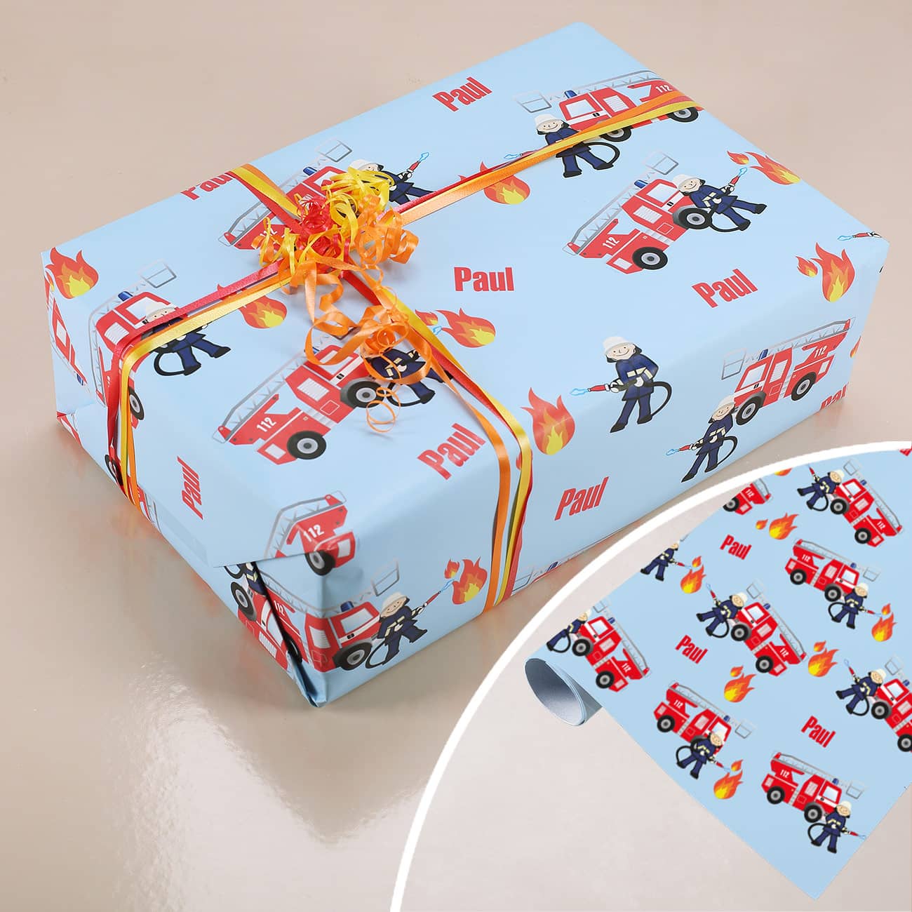 Geschenkpapier für kleine Feuerwehrmänner mit Wunschname