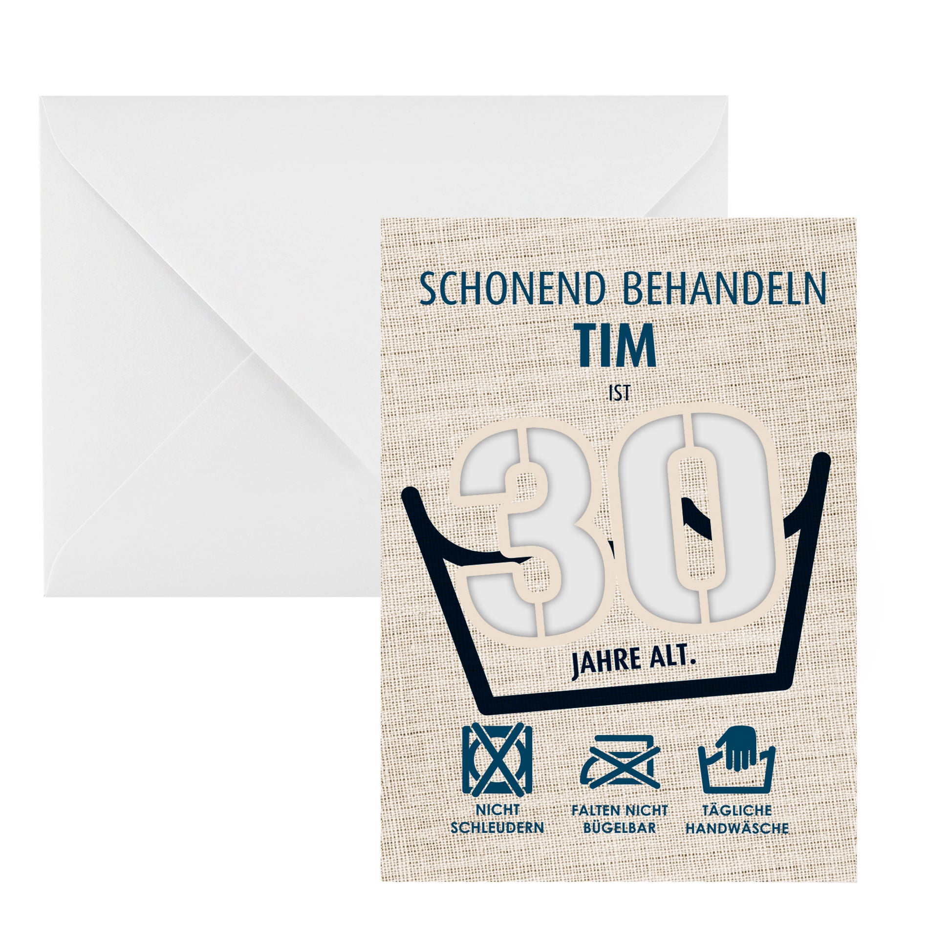 Klappkarte zum 30. Geburtstag mit Name Tim, ausgestanzter Zahl 30 und Geldschein-Optik, Wäschezeichen darunter, daneben passender weißer Umschlag