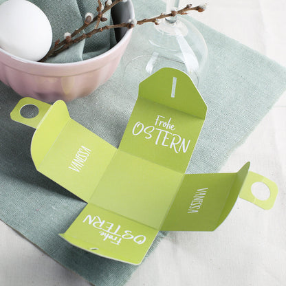 Von innen mit Ostergruß und ebenfalls dem Wunschnamen bedruckt