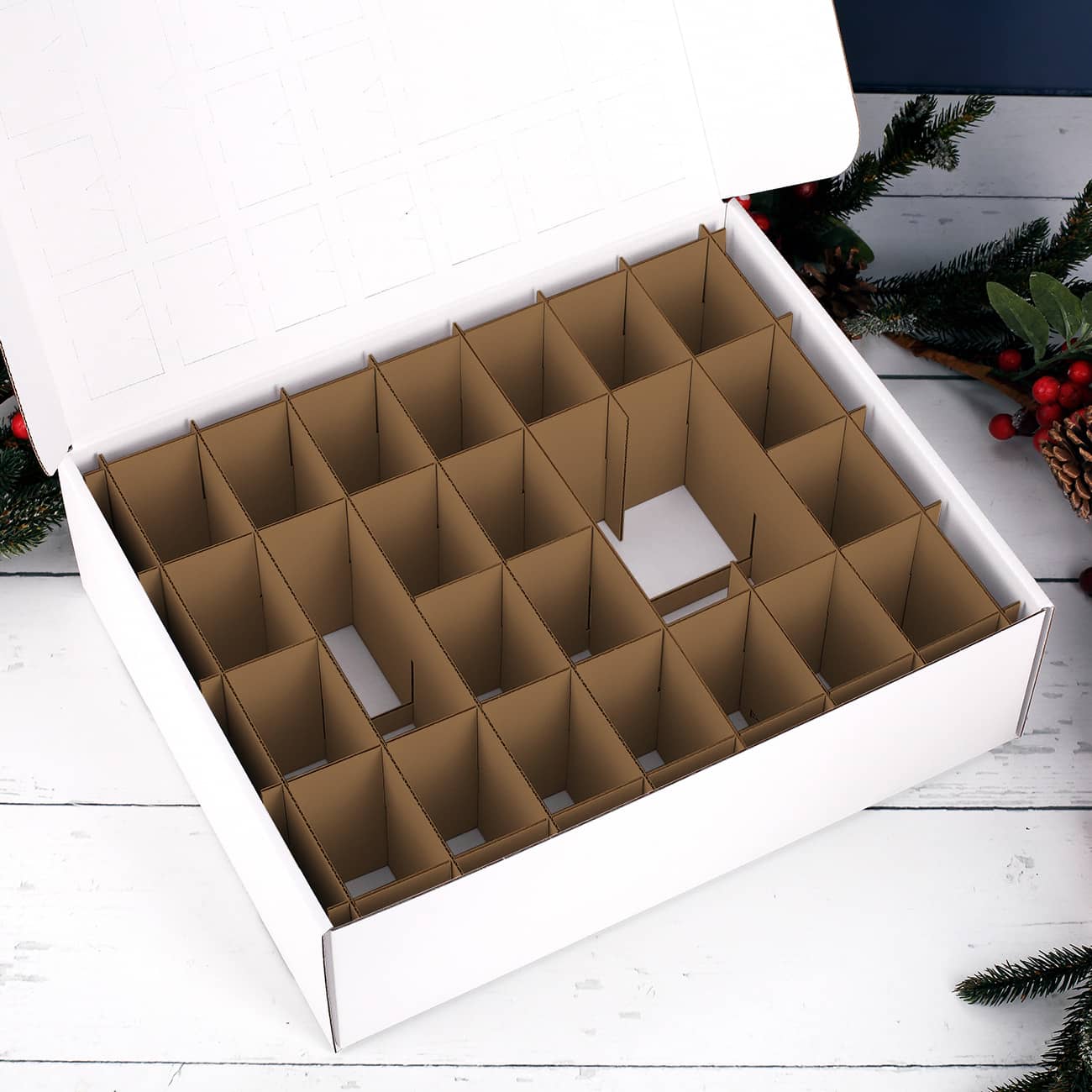 Mit Steck-Inlay zur Aufteilung der Fächer