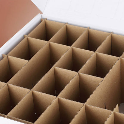 Mit Steck-Inlay zur Aufteilung der Fächer