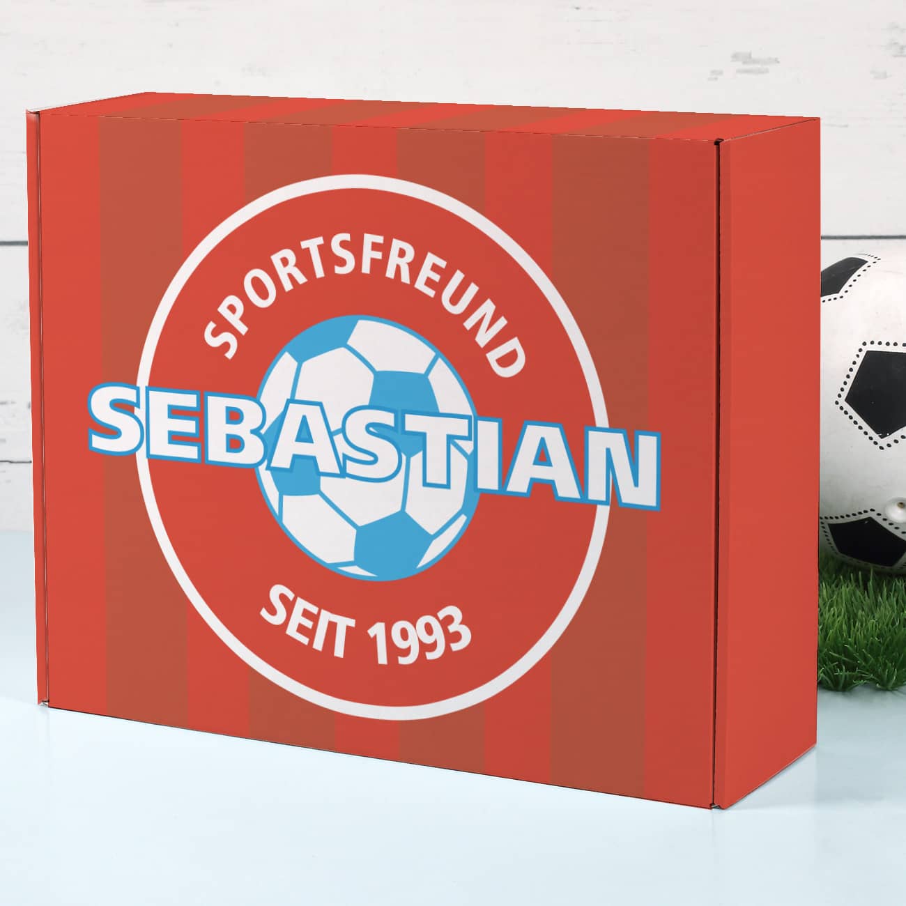 Geschenkkarton in hübscher Fußballoptik