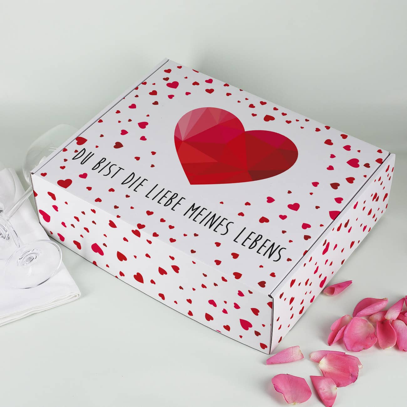 Große Verpackung für Valentinstagsgeschenke