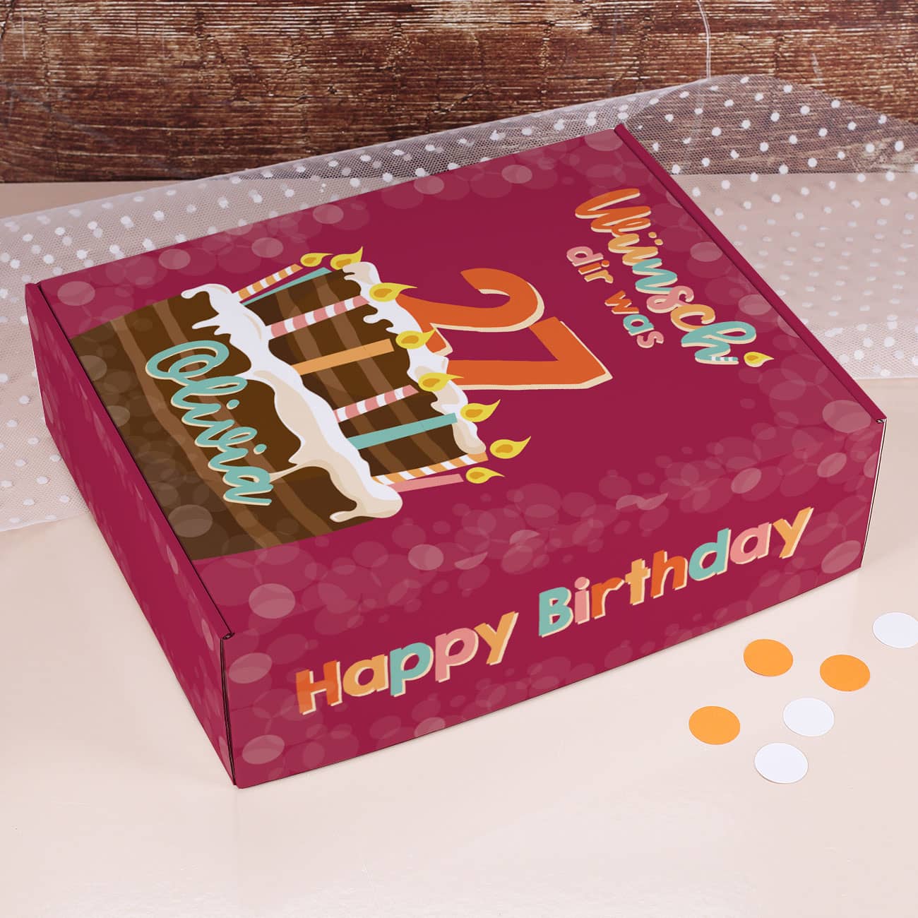Tolle Präsentbox mit Torte, Geburtstagkerzen und Spruch "Wünsch' dir was"