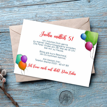 Einladungskarte zum Geburtstag mit Wunschdaten und bunten Luftballons
