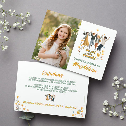 Vorderseite Kommunion Einladung „Ihr seid meine Freunde“ – Motiv mit Kindern, Kreuz und Name