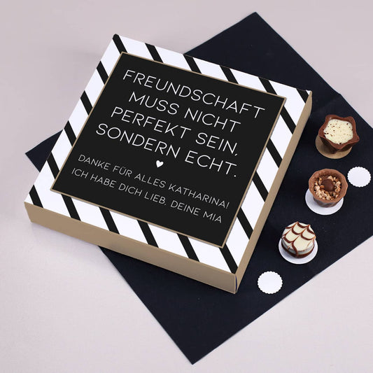 Lindt Pralinen in personalisierter Verpackung mit Wunschtext