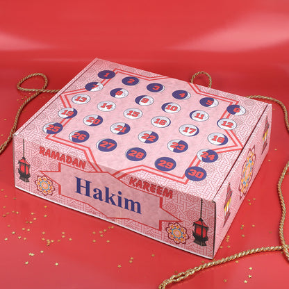 Kalender zum Ramadan bedruckt mit Laternen Blumenornamenten und Mondphasen mit Name Hakim