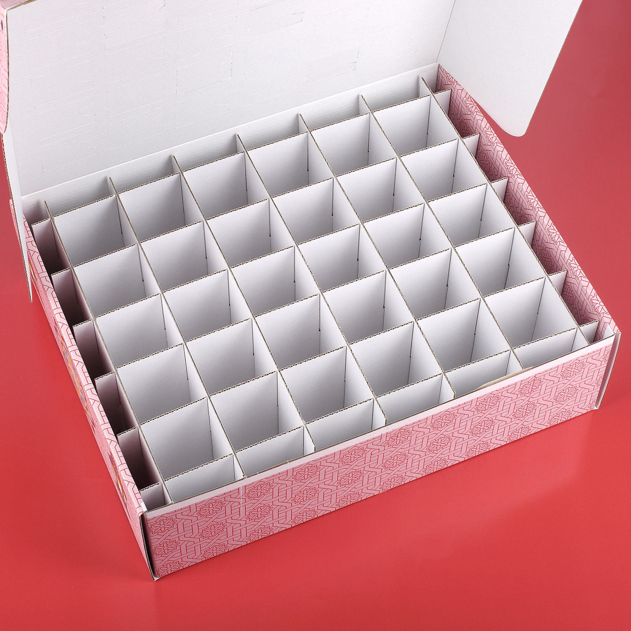 Innenansicht der 30 Fächer des Kalender zum Ramadan