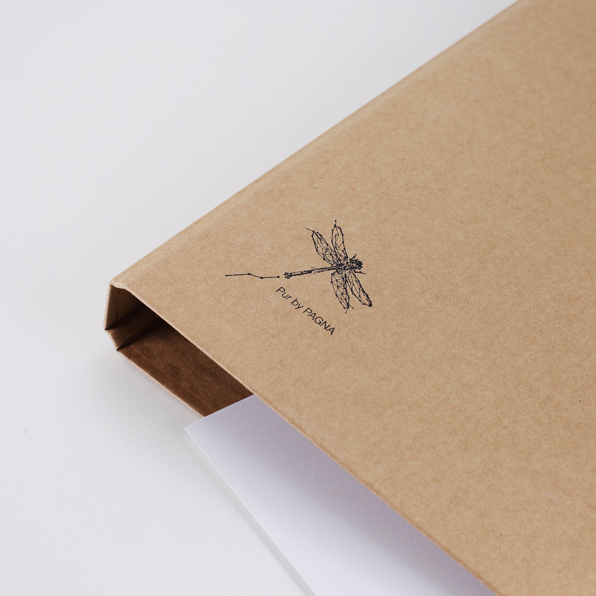 Detailansicht des hochwertigen Kartonmaterials