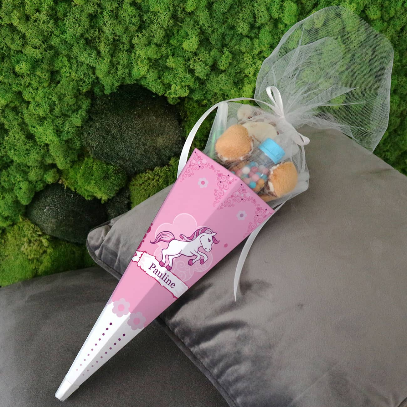 Kleine pink bedruckte Zuckertüte mit einem Pferd