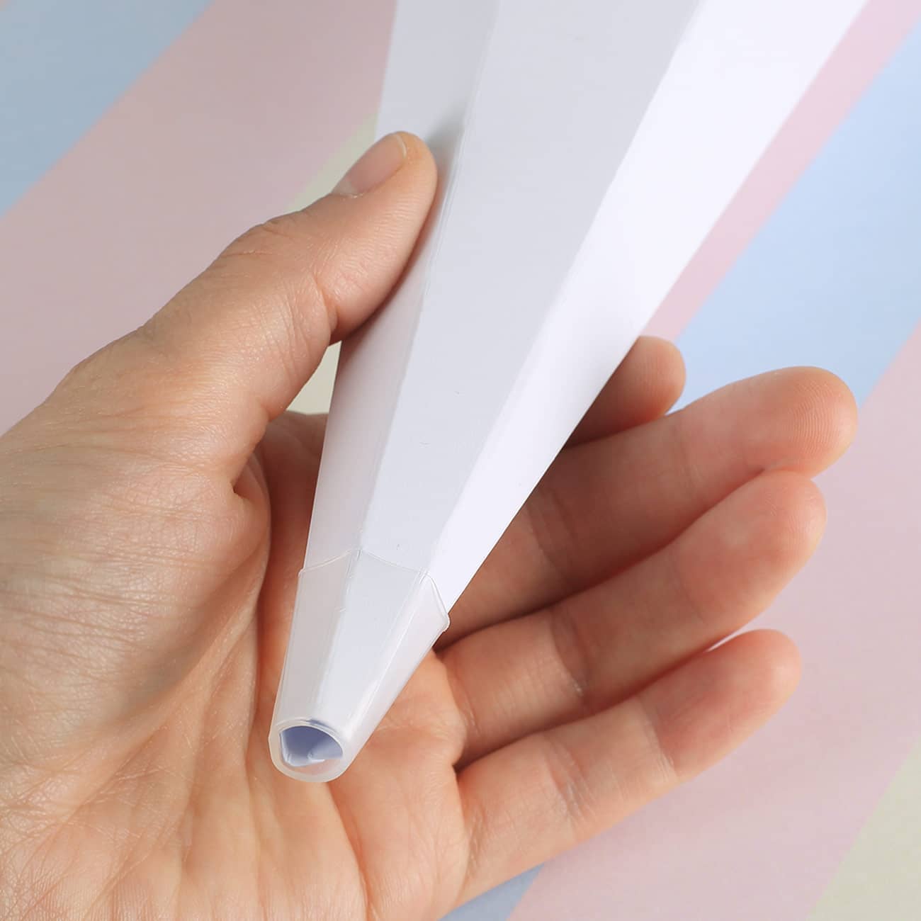 kleine Schultüte mit verstärkter Spitze