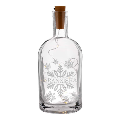 Gravierte Karaffe mit Schneeflocken und Wunschtext