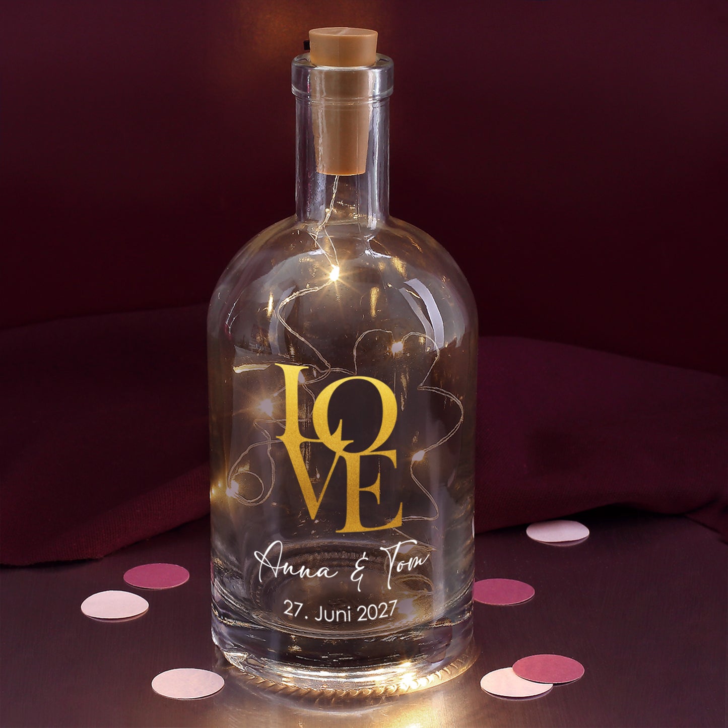 Beleuchtete LOVE-Karaffe mit Lichterkette, Namen und Datum – Geschenk für Paare