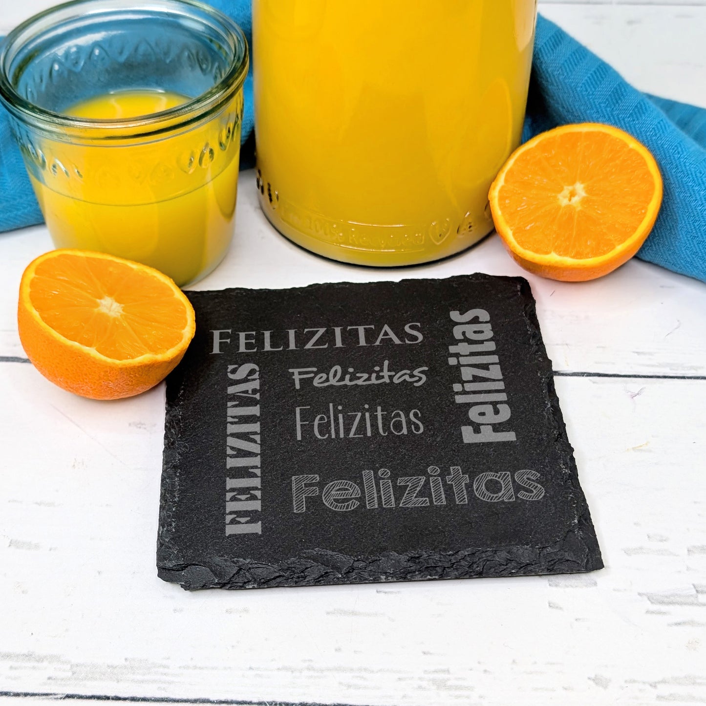 Personalisierter Schieferuntersetzer mit Name „Felizitas“ in Schriftenmix