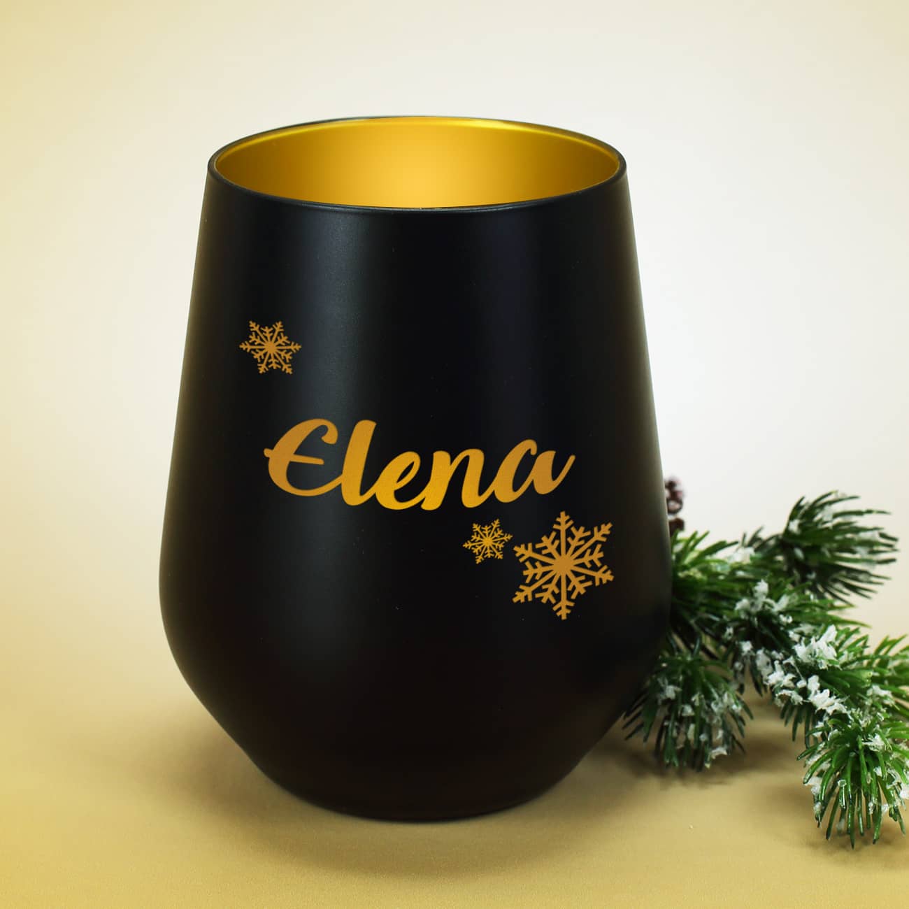 Moderner Kerzenbecher als tolle Dekoration zur Winterzeit