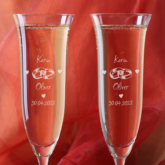 Wunderschöne Sektgläser mit Ringen, Herzen und Ihren Wunschangaben graviert