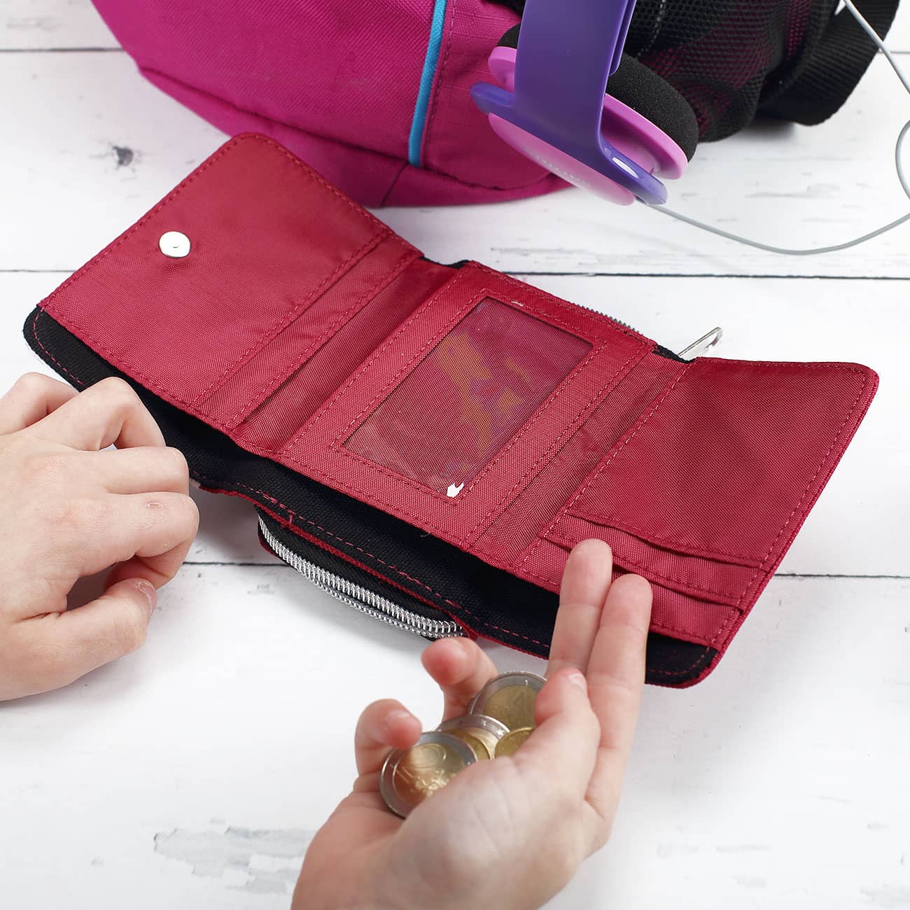 rote Einhorn-Geldbörse innen