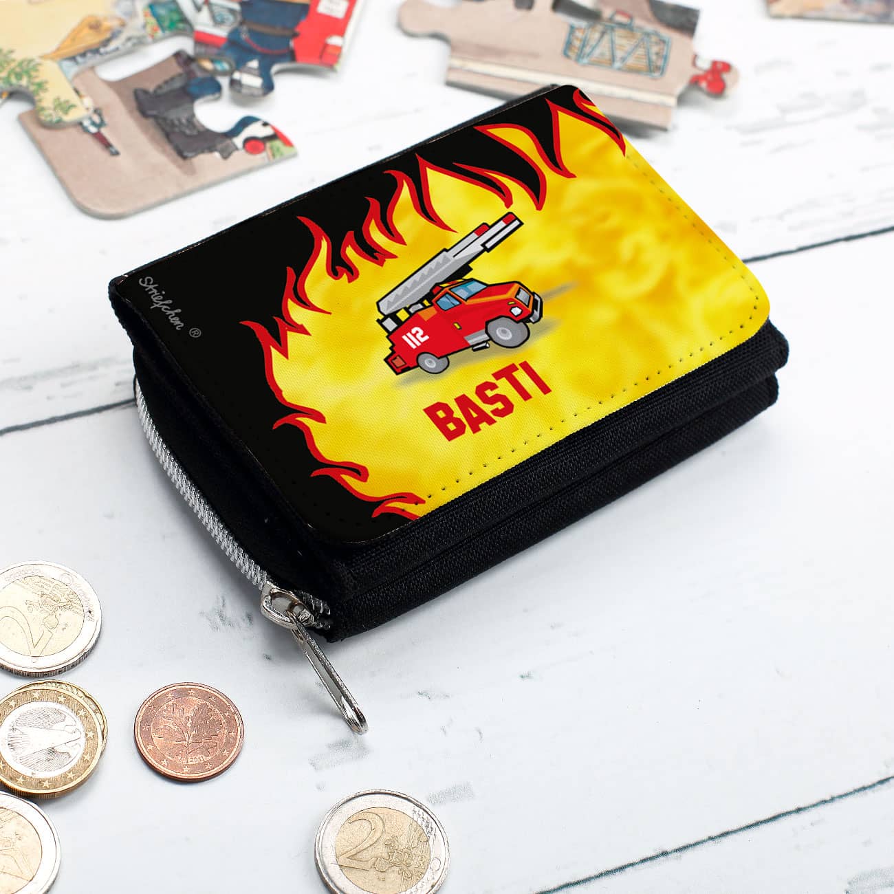 Personalisierte Kindergeldbörse mit Feuerwehrauto und Name