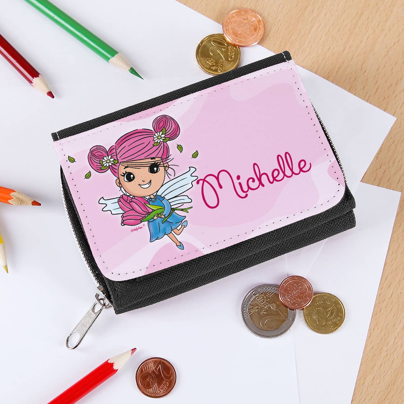 Schwarze Geldbörse mit niedlicher Tulpenfee als Motiv und mit Name personalisiert