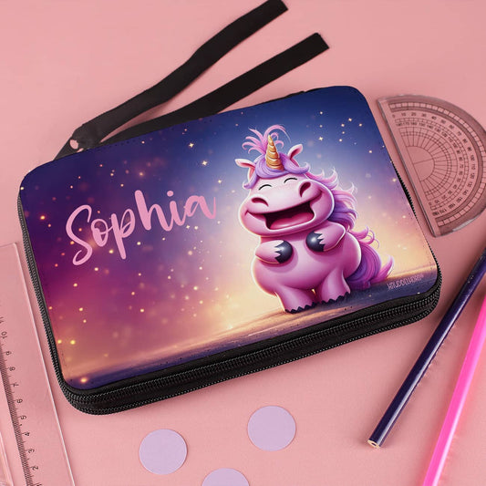 Personalisierte Knuddelhorn-Federmappe und Zubehör für Kinder