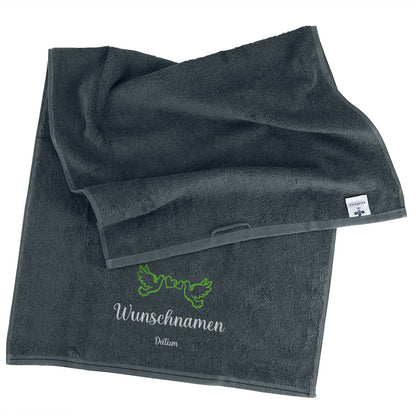 Duschtuch mit Tauben zur Hochzeit bestickt mit Namen und Datum