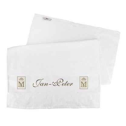 weisses Handtuch mit Name und Initale