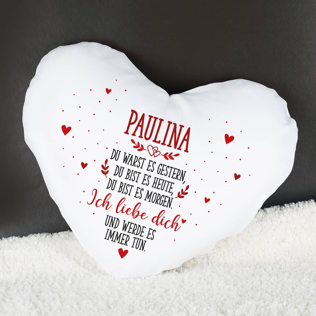 Herzkissen zum Valentinstag mit Namensaufdruck