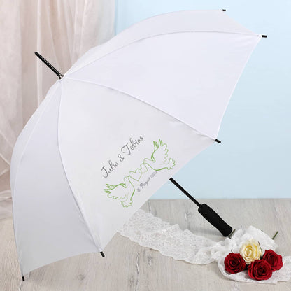 Großer weißer Regenschirm zur Hochzeit