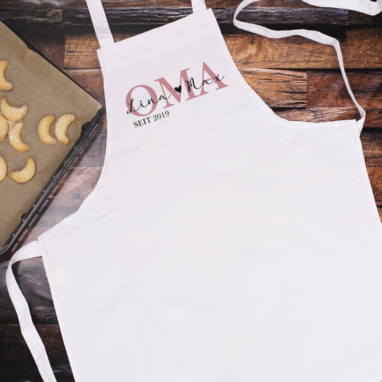 Weiße Schürze zum Kochen oder Backen für die Oma