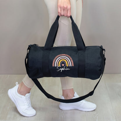 Sporttasche mit Regenbogen Motiv & Name personalisiert | Reisetasche als Geschenk für Mädchen & Frauen
