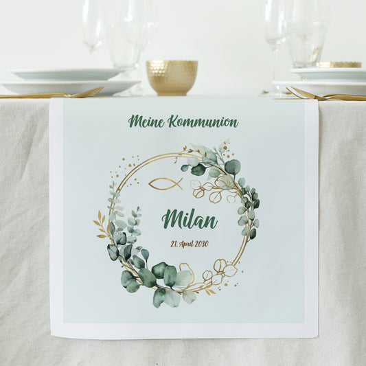 Tischläufer mit Eukalyptuskranz zur Kommunion personalisiert mit Name und Datum