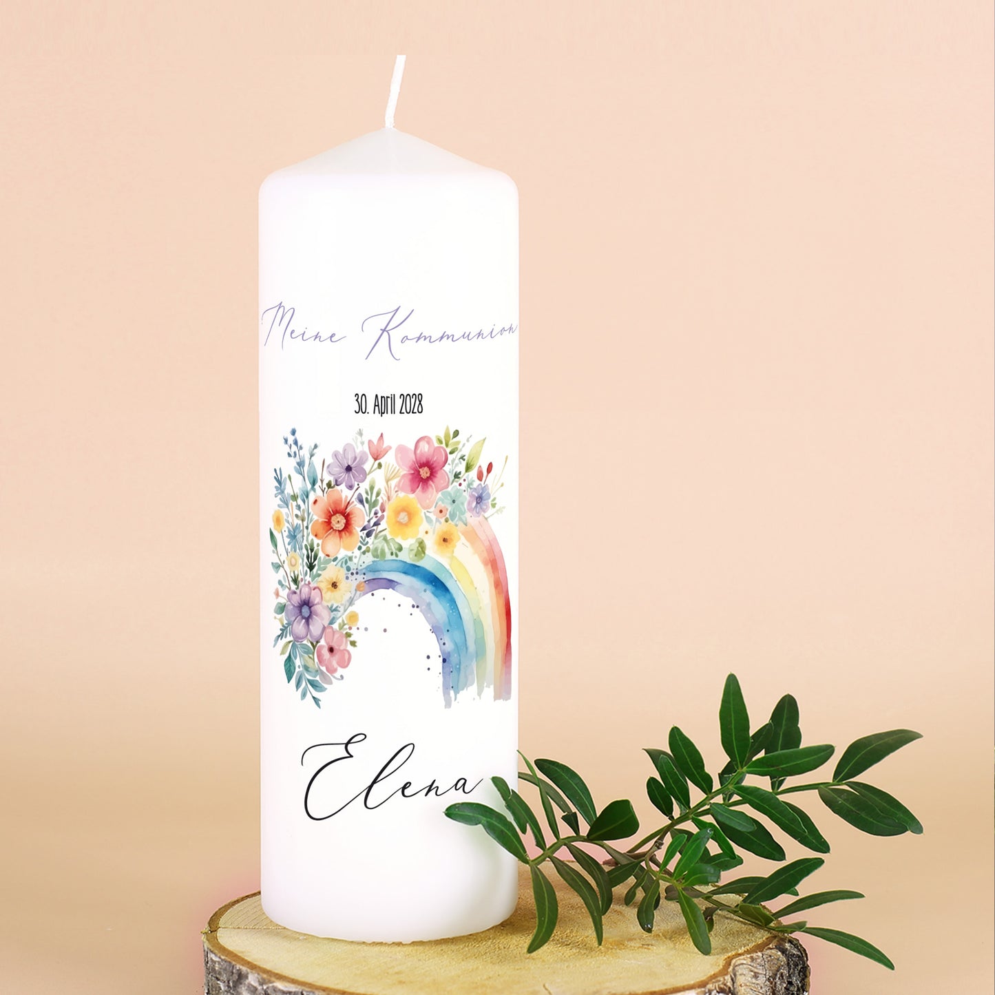 Kerze mit Regenbogenblumenmotiv zur Kommunion von Elena am 30. April 2028