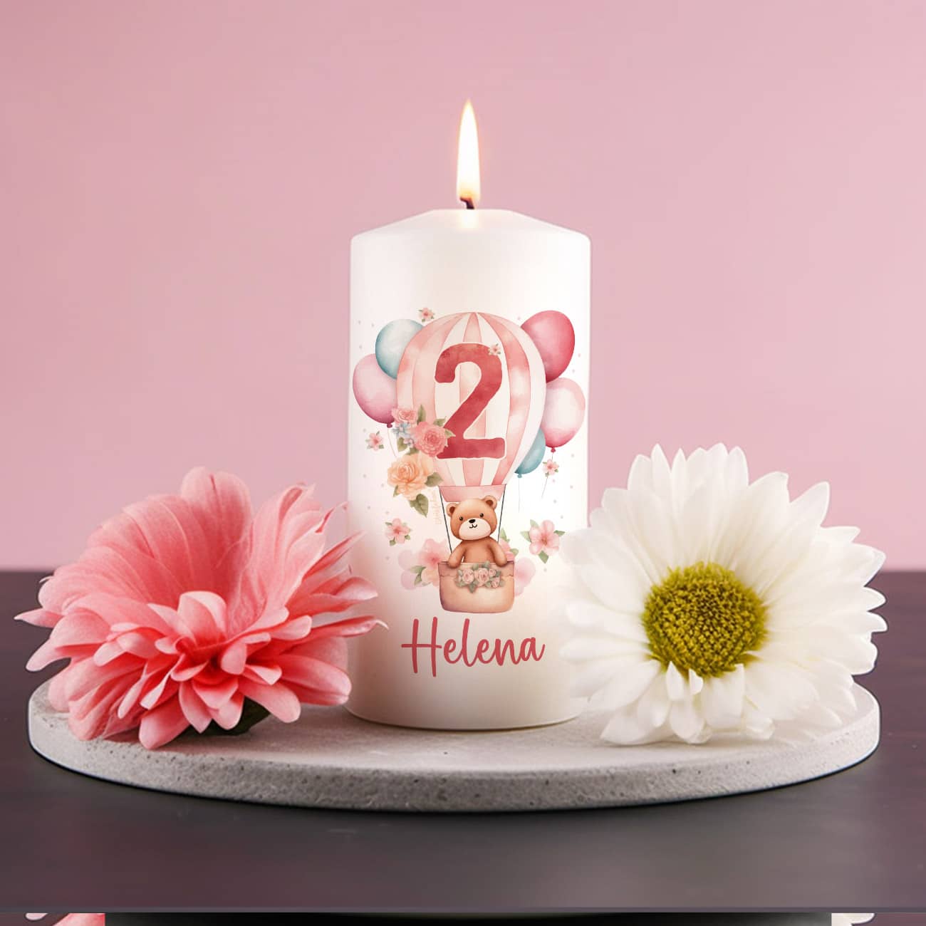 Geburtstagskerze für Kinder mit Teddy im Heißluftballon, Blumen und Name