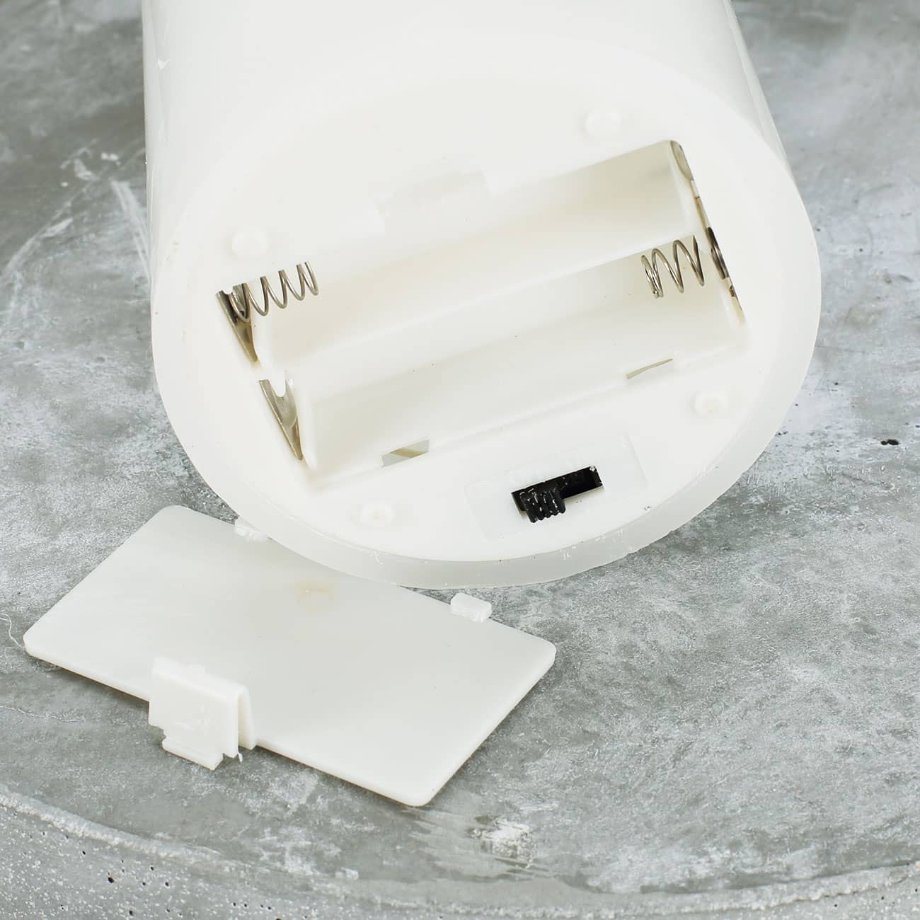 Betrieben mit zwei AA-Batterien