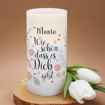 Mit Name oder Text personalisierte LED Wachskerze als Geschenk