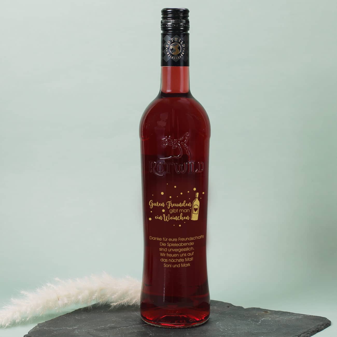 Guten Freunden gibt man ein Weinchen - Gravierte Weinflasche in verschiedenen Sorten mit Wunschtext