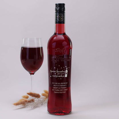 Guten Freunden gibt man ein Weinchen - Gravierte Weinflasche in verschiedenen Sorten mit Wunschtext